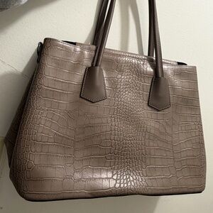 Viola Castellani Crocodile-Embossed Tan Handbag
